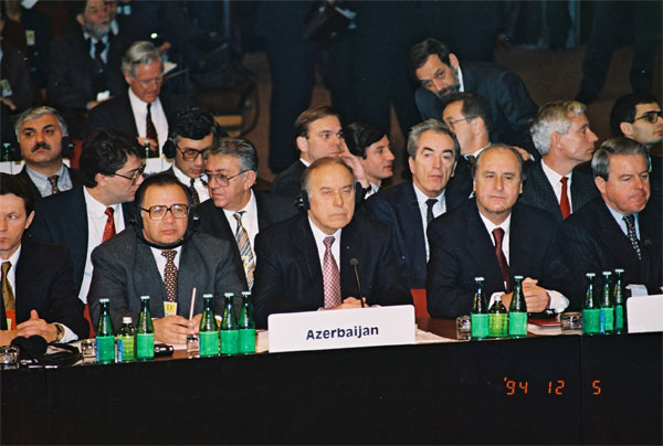 Речь Президента Азербайджанской Республики Гейдара Алиева на встрече глав государств и ‎‎правительств стран-членов СБСЕ в Будапеште - 6 декабря 1994 года‎