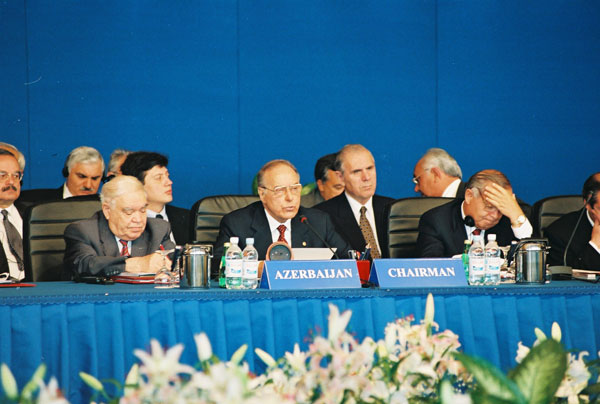 Речь Президента ‎Азербайджанской ‎Республики Гейдара ‎Алиева на совещании, ‎посвященном итогам ‎Международной ‎конференции по ‎восстановлению ‎Исторического ‎Шелкового пути - Баку, ‎‎10 сентября 1998 года ‎
