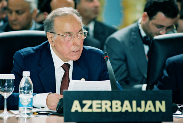 Речь Президента ‎Азербайджанской ‎Республики Гейдара ‎Алиева на Стамбульском ‎саммите ОБСЕ - 18 ноября ‎‎1999 года‎
